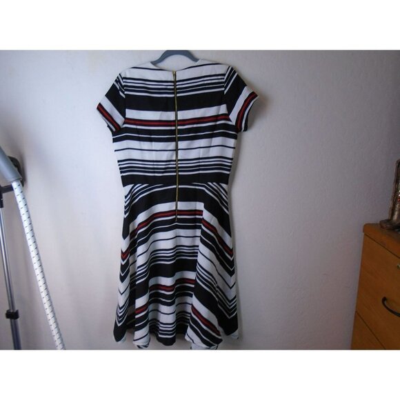 db Womens Dress Black White Red Horizontal Stripe Sz 12 Stunning - Picture 5 of 7